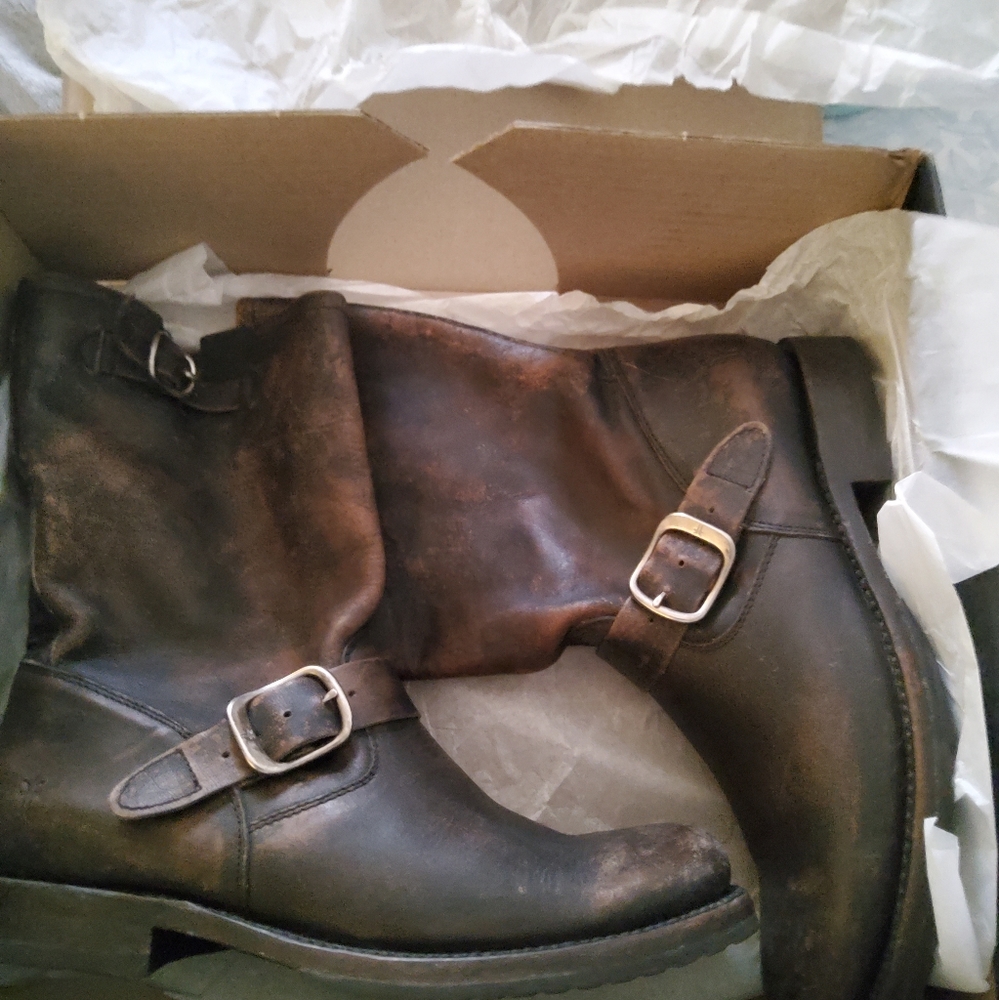 Women's FRYE LEATHER Boot Sz9